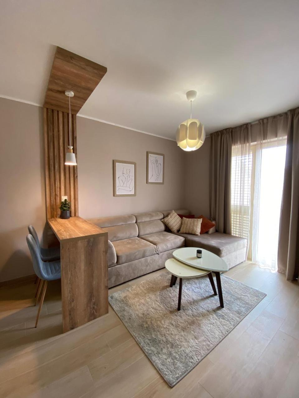 Apartman Tara Tivat Buitenkant foto
