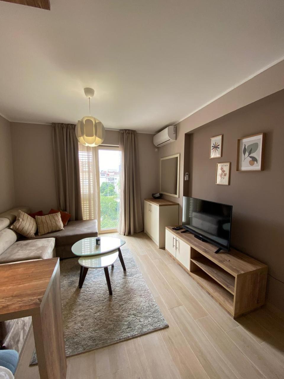 Apartman Tara Tivat Buitenkant foto