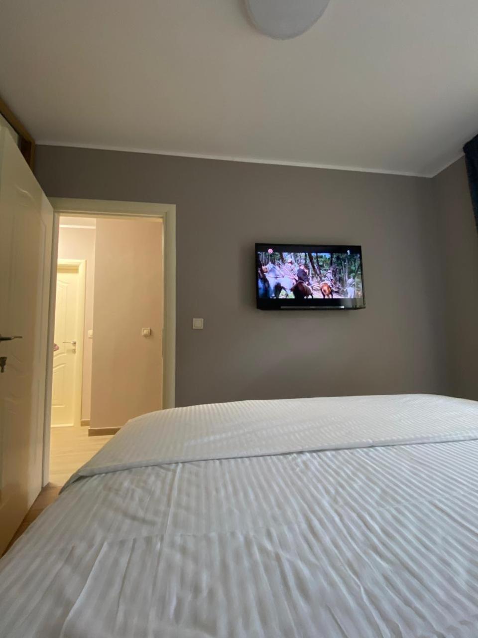 Apartman Tara Tivat Buitenkant foto